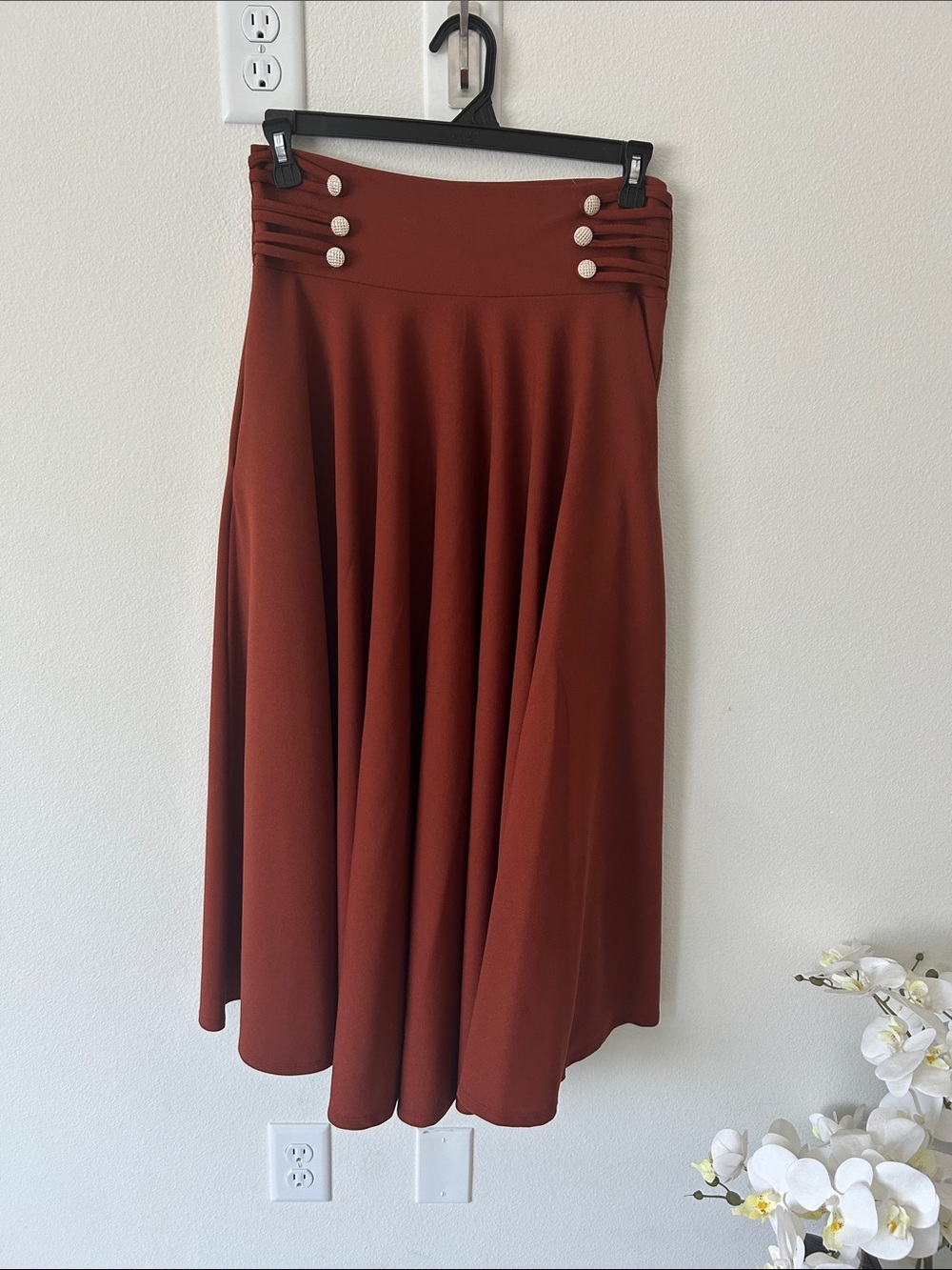 High-Waist Rust maxi Skirt with Button Detail
